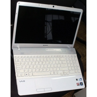 Ноутбук Sony Vaio VPCEB3E1R (Intel Pentium P6100 (2x2.0Ghz) /4096Mb DDR3 /320Gb /Radeon HD5470 /15.5" TFT 1366x768) - Омск