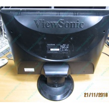 Монитор 19" ViewSonic VA903 с дефектом изображения (битые пиксели по углам) - Омск.